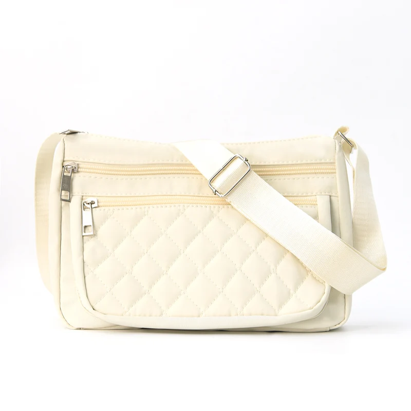 Schultertasche mit weichem, gestepptem Design Skanto
