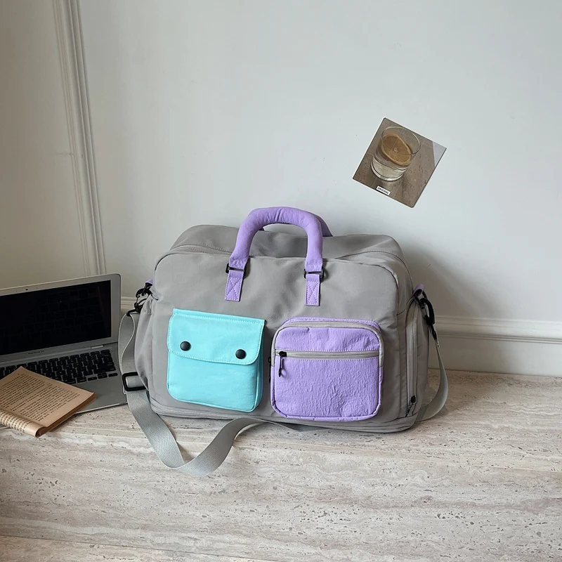 Sportliche Reisetasche mit mehreren Fächern und verstellbarem Schultergurt Skanto