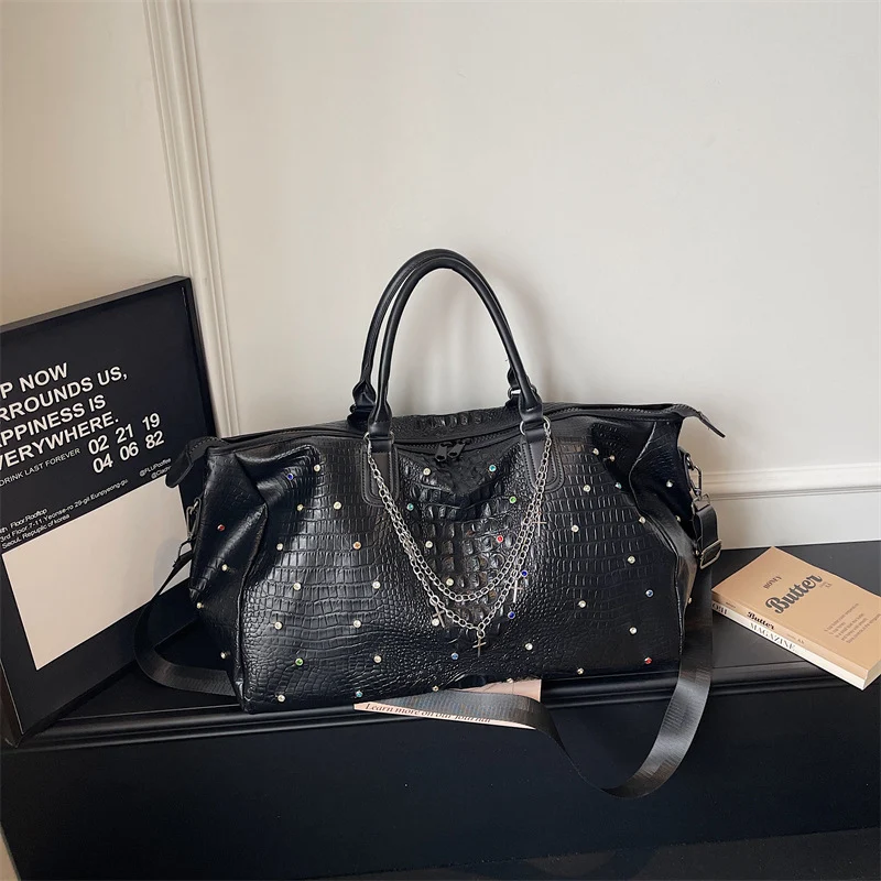 Elegante Sport- und Reisetasche im modernen Design Skanto