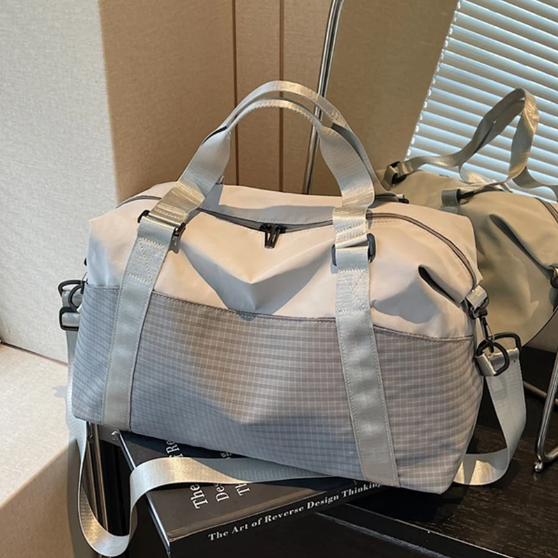Vielseitige Sport- und Reisetasche mit atmungsaktivem Material und robustem Design Skanto