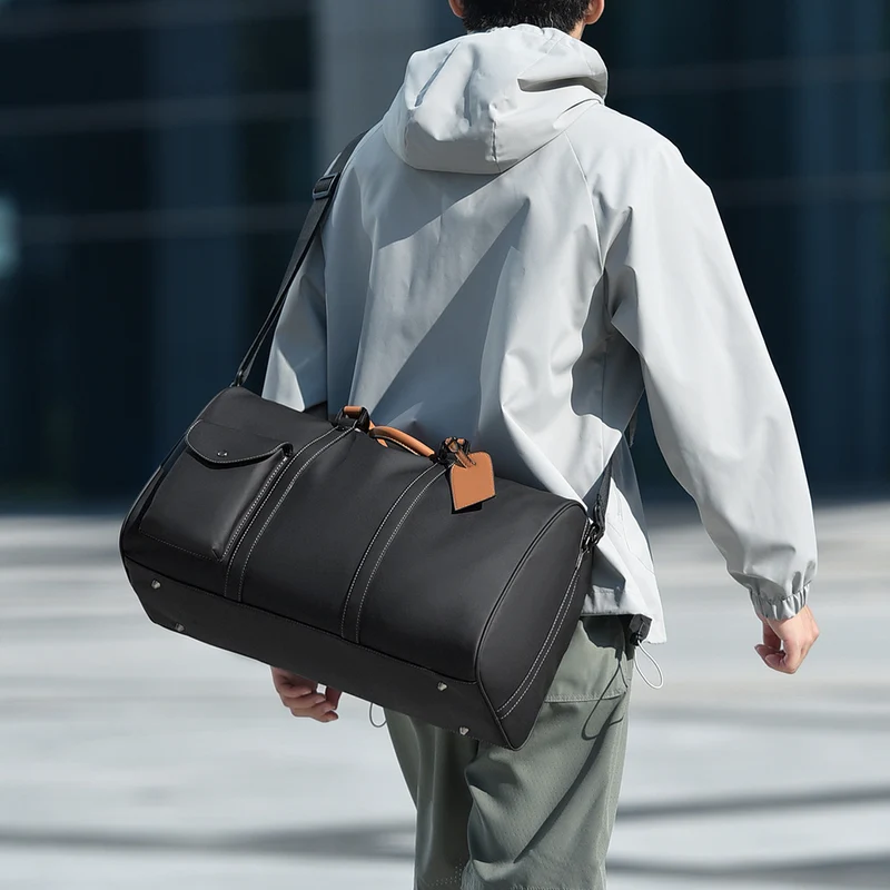 Geräumige Sport-Reisetasche mit multifunktionalen Fächern Skanto