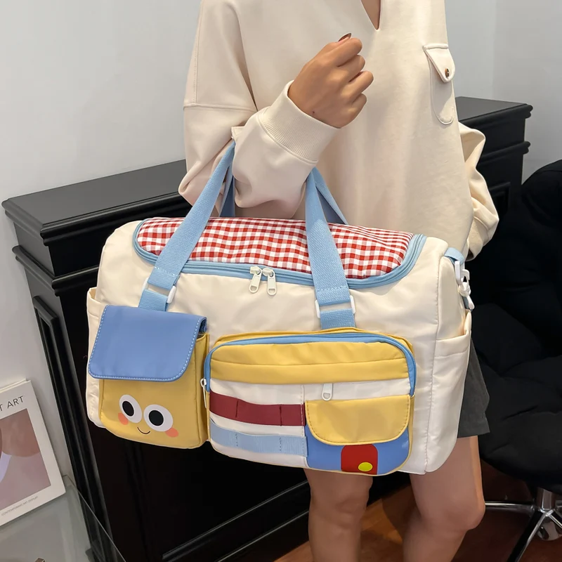 Sportliche Reisetasche mit mehreren Außentaschen Skanto