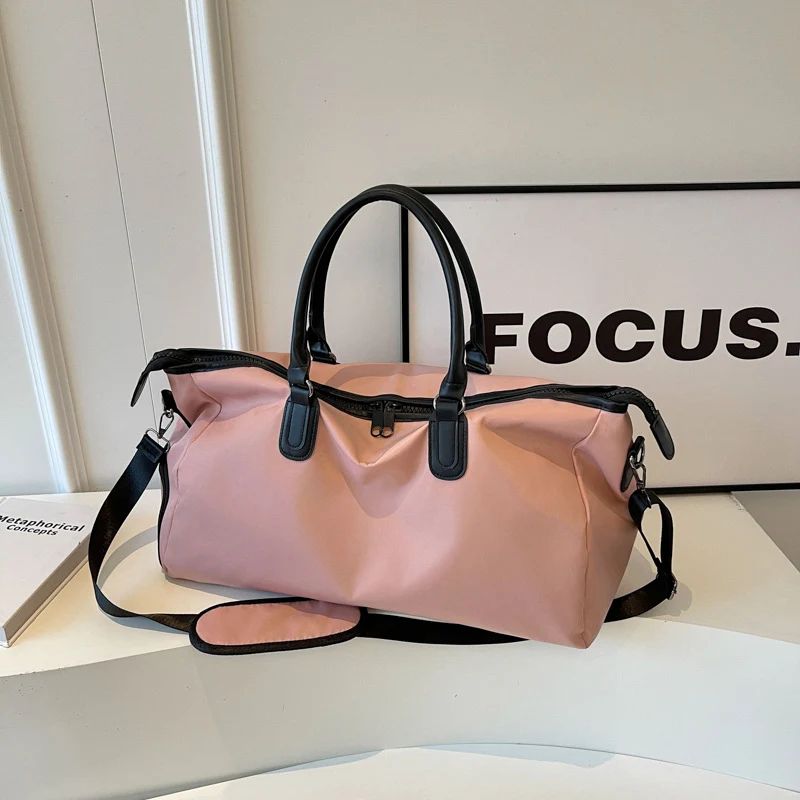 Elegant gefertigte Reisetasche mit multifunktionalen Innentaschen Skanto