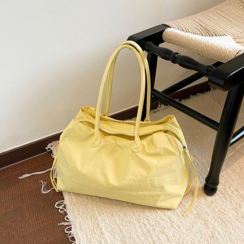 Elegante und multifunktionale Handtasche Skanto