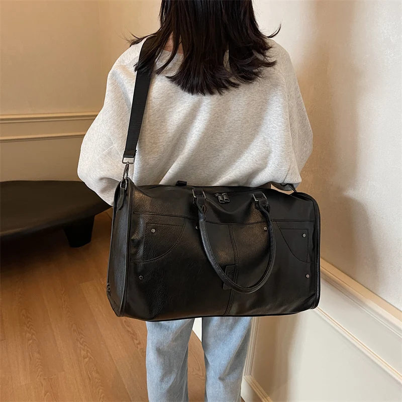 Elegante Ledertasche mit stilvollem Design und vielen Tragemöglichkeiten Skanto