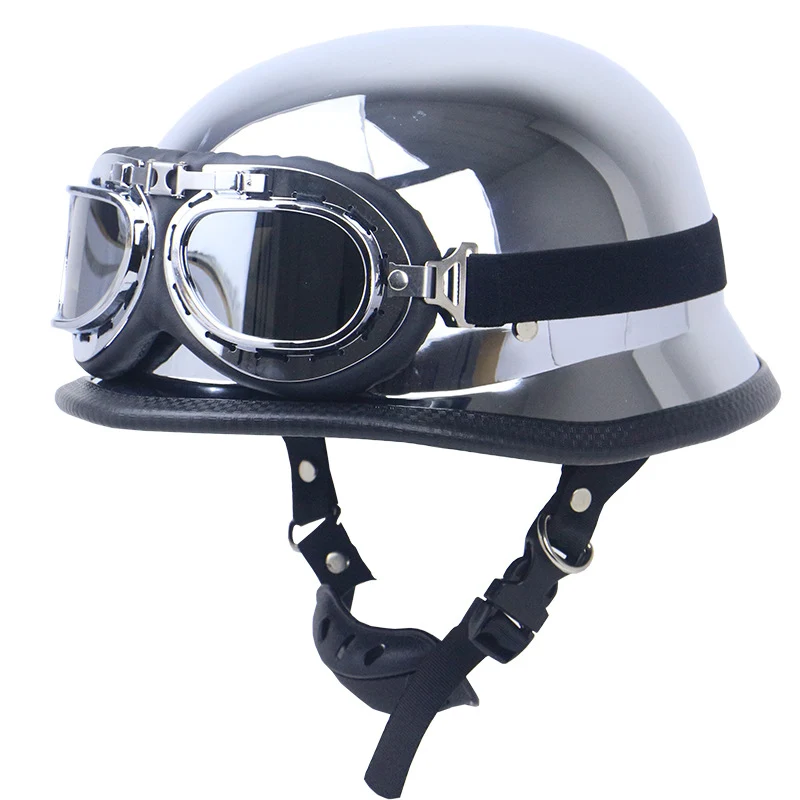 Verchromter Vintage-Motorradhelm mit Brille Skanto
