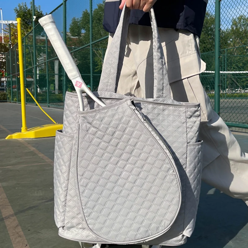 Praktische und stilvolle Quattro Tasche Skanto