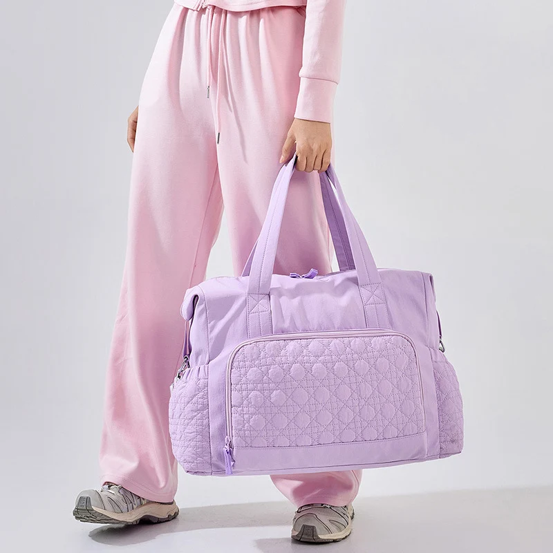 Sportliche Reisetasche mit innovativem Fächerdesign Skanto