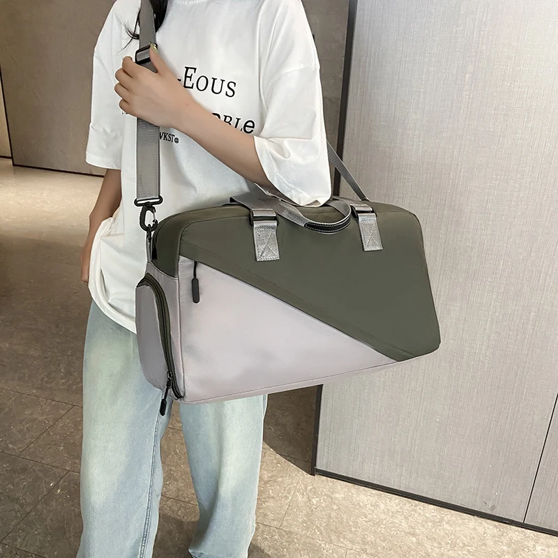 Sportliche Reisetasche mit verstellbarem Schultergurt und praktischen Organizer-Taschen Skanto