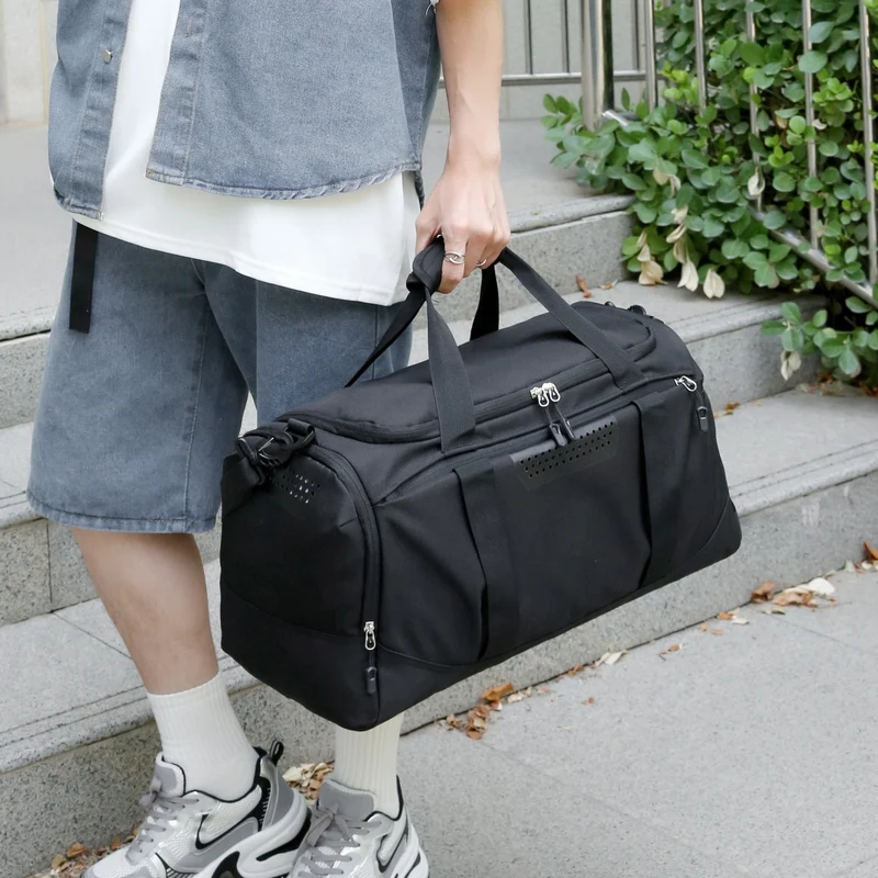 Sportliche Reisetasche mit isoliertem Fach Skanto