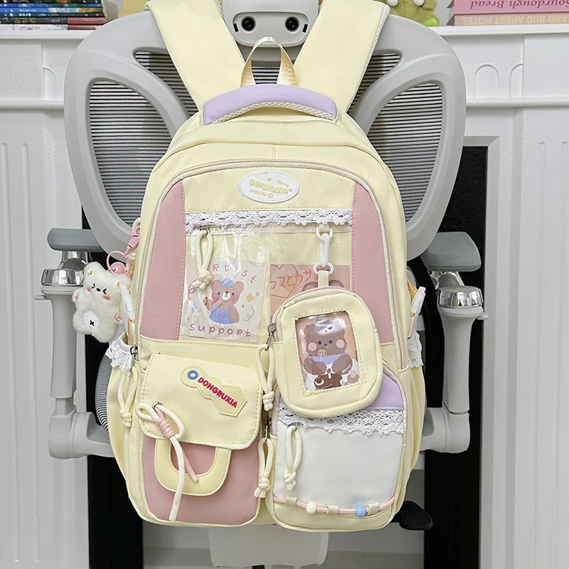 Lustiger Rucksack Skanto mit mehreren Fächern