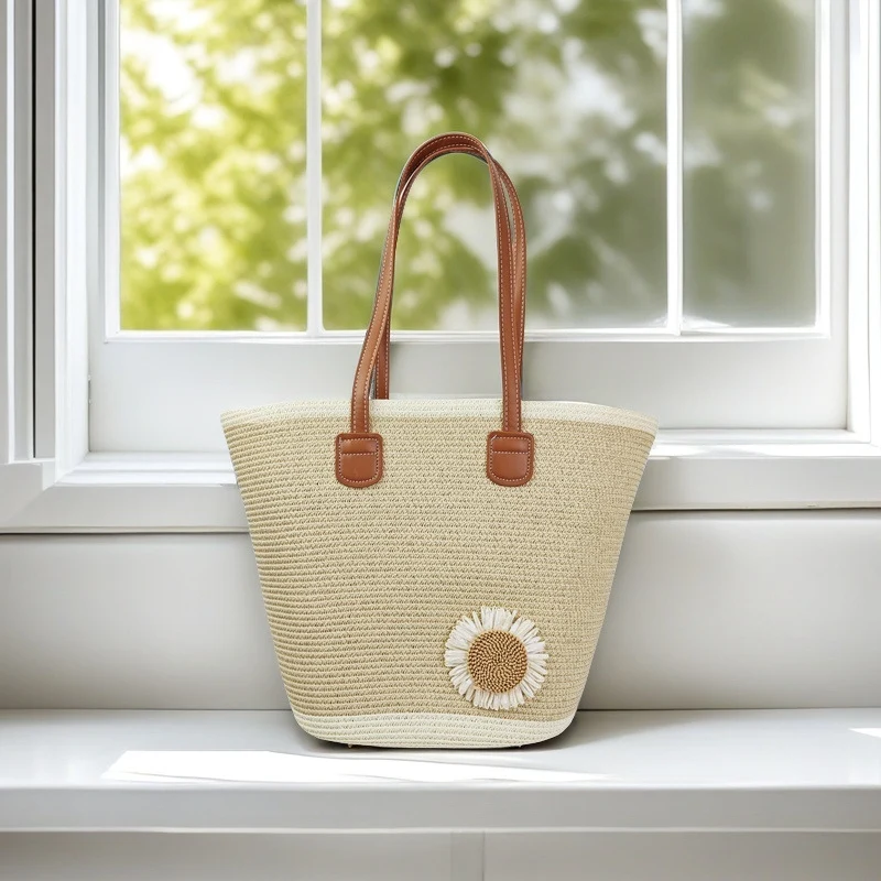 Strandtasche mit Blumenakzenten Skanto