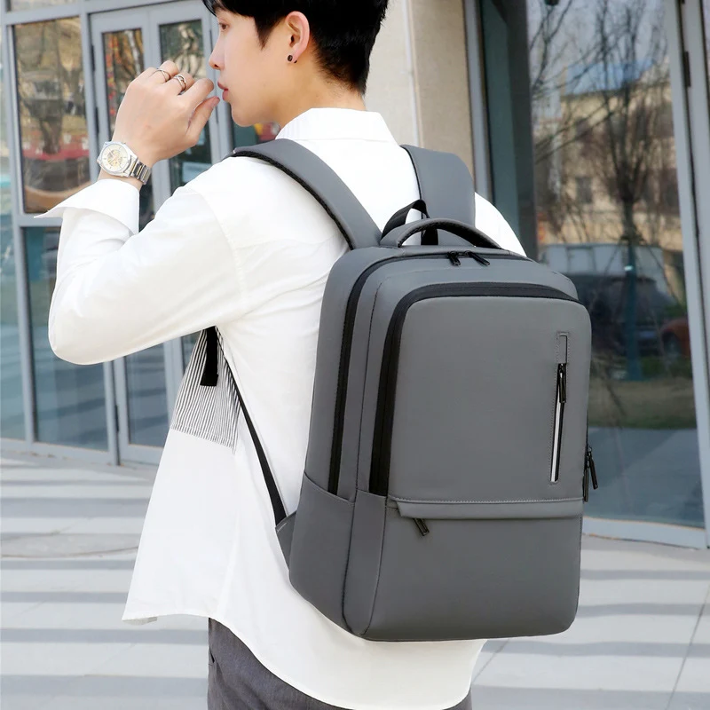 Moderner Laptop-Rucksack mit multifunktionalen Taschen Skanto