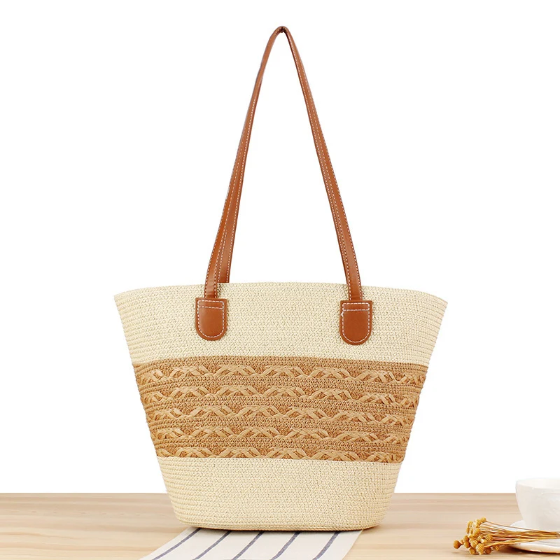Elegante Strohtasche mit attraktiven Ledergriffen Skanto