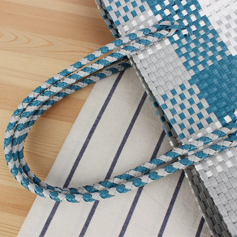 Design-Henkeltasche aus strapazierfähigem Material Skanto