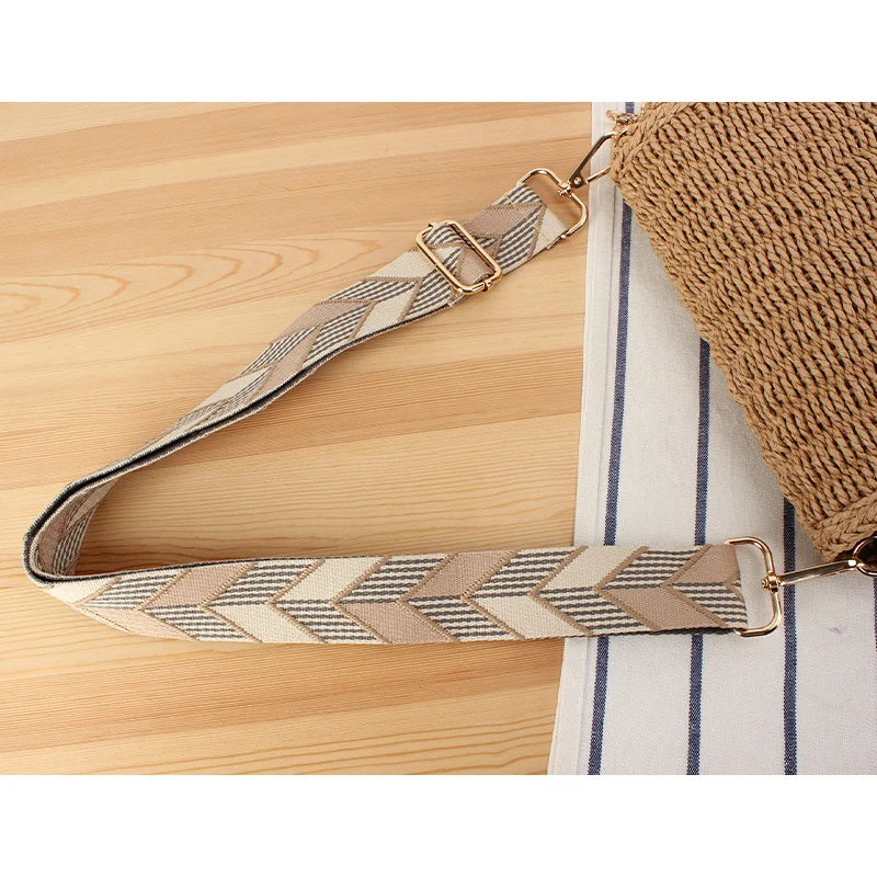 Handtasche mit verstellbarem, breitem Schultergurt Skanto