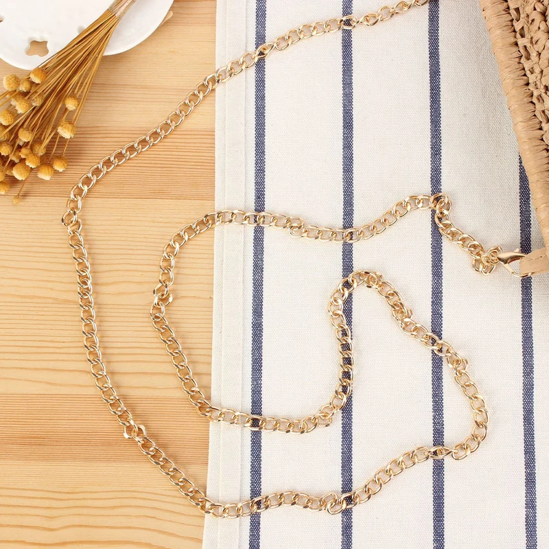 Handtasche mit funkelnden Details Skanto