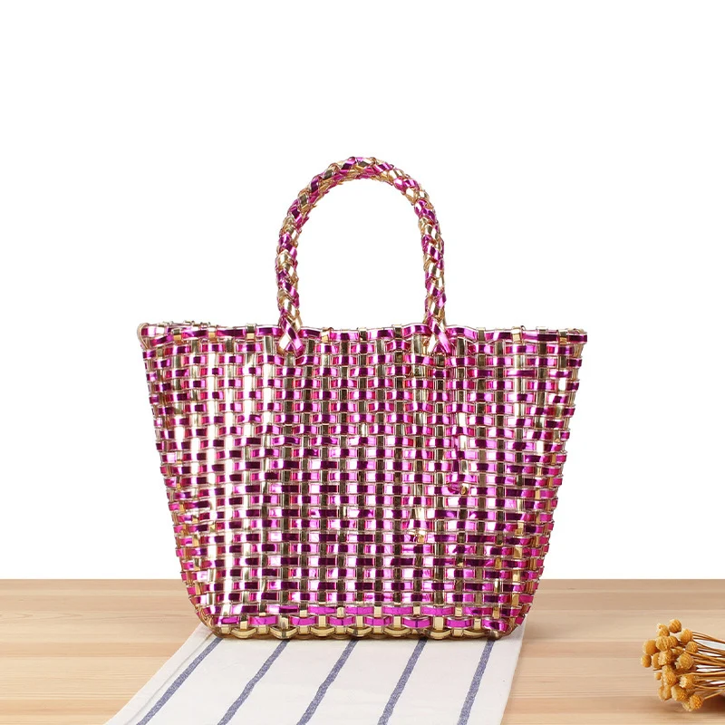 Handtasche aus gewebtem Naturmaterial mit eleganten Akzenten Skanto