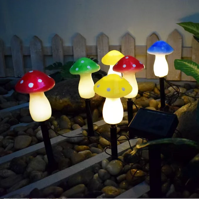Fantastische Pilz-LED-Erdspießleuchten für Gartenwege mit wetterfestem Design Skanto