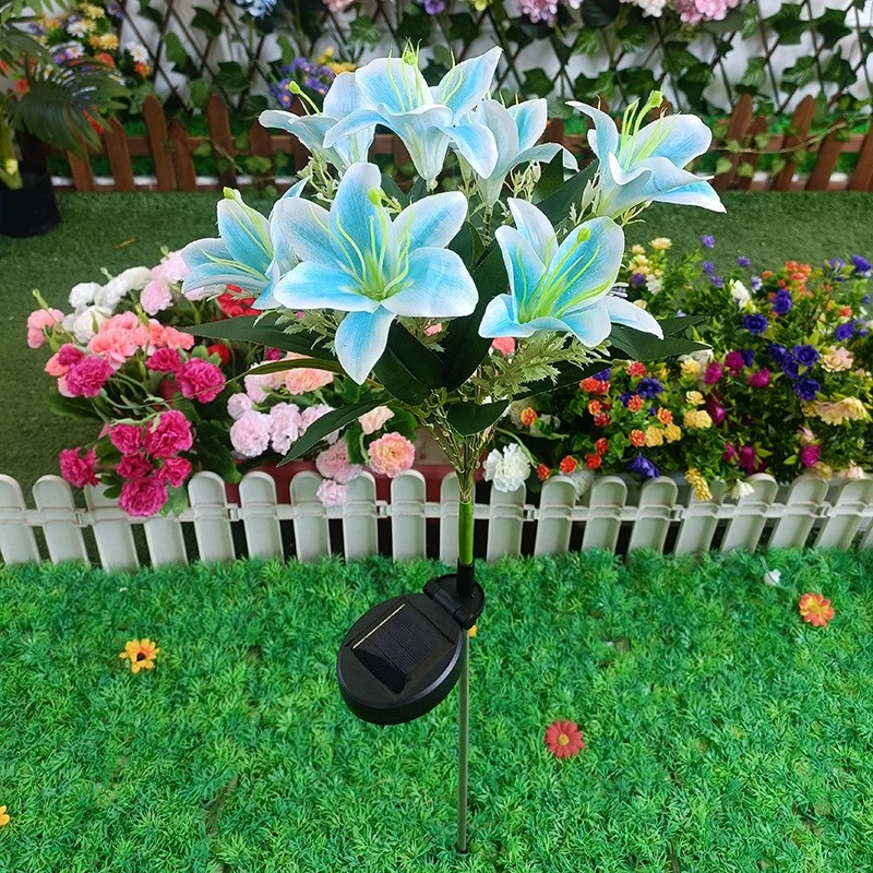 Skanto Solar-Lilien-Gartensteckerleuchte mit integrierter Lichterkette und lebensechten Seidenblüten Skanto