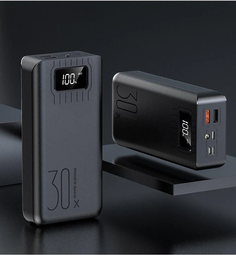 Leistungsstarke Powerbank mit LCD-Bildschirm und mehreren Anschlüssen Skanto