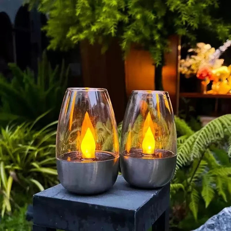 LED-Flammenlose Glas-Votivlaterne von Skanto mit realistischem Flackereffekt und Metallsockel Skanto