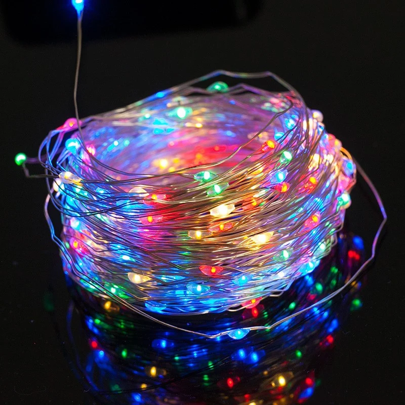 Skanto LED-Lichterkette ultradünner Silberdraht batteriebetrieben spritzwassergeschützte Dekobeleuchtung Skanto