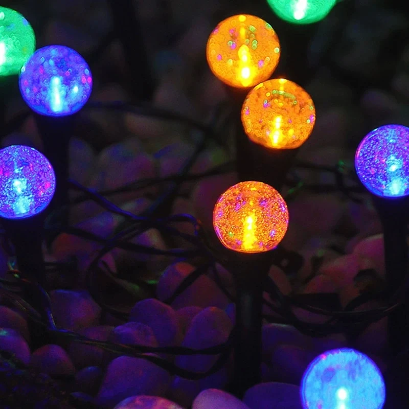 Halbmond Solar-Gartenstecker mit strukturiertem Acryl-Diffusor und warmweißer LED Skanto