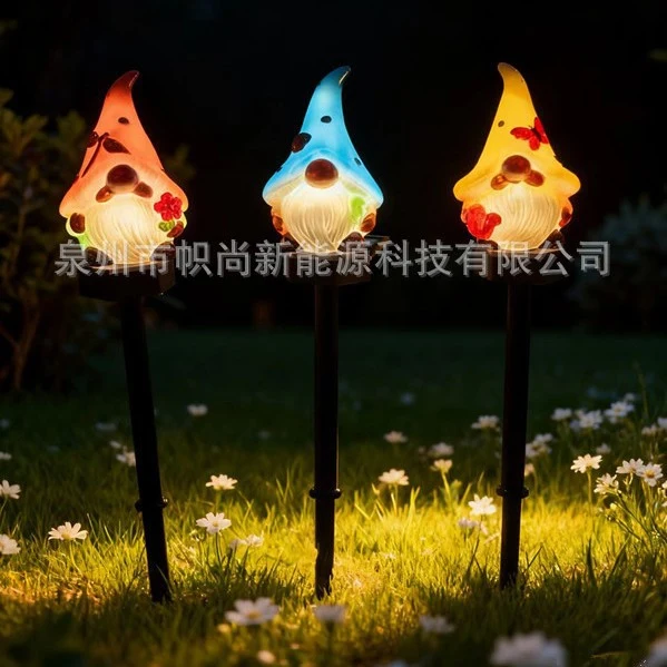 Niedliches Solar-Eichhörnchen Gartenstecker Licht mit integriertem Solarpanel und warmem LED-Glühen Skanto