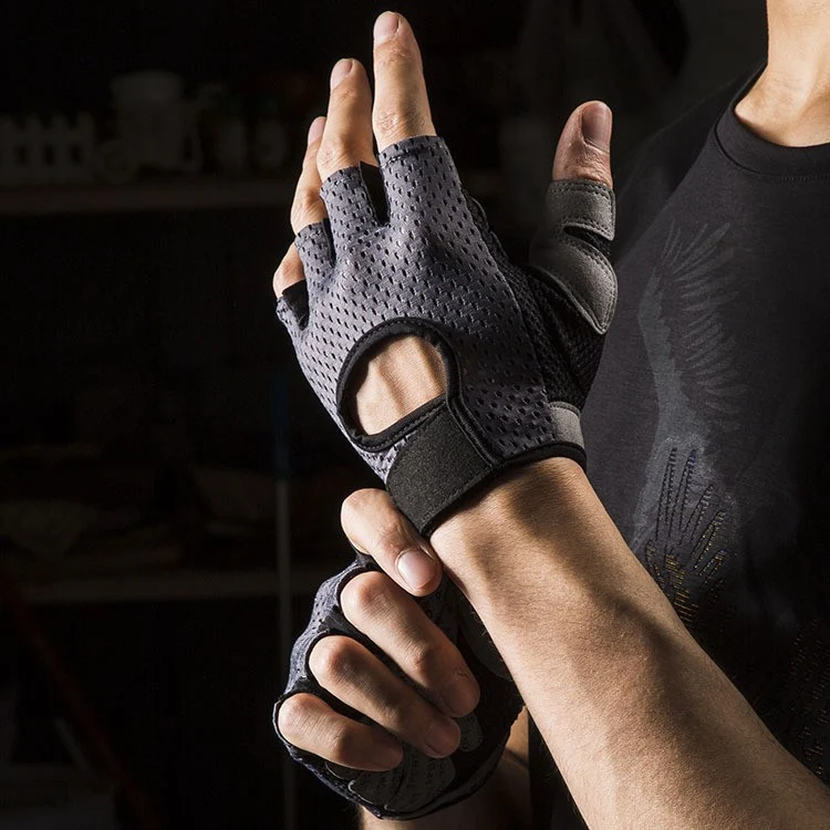 Damen Trainingshandschuhe mit Mesh-Material Skanto