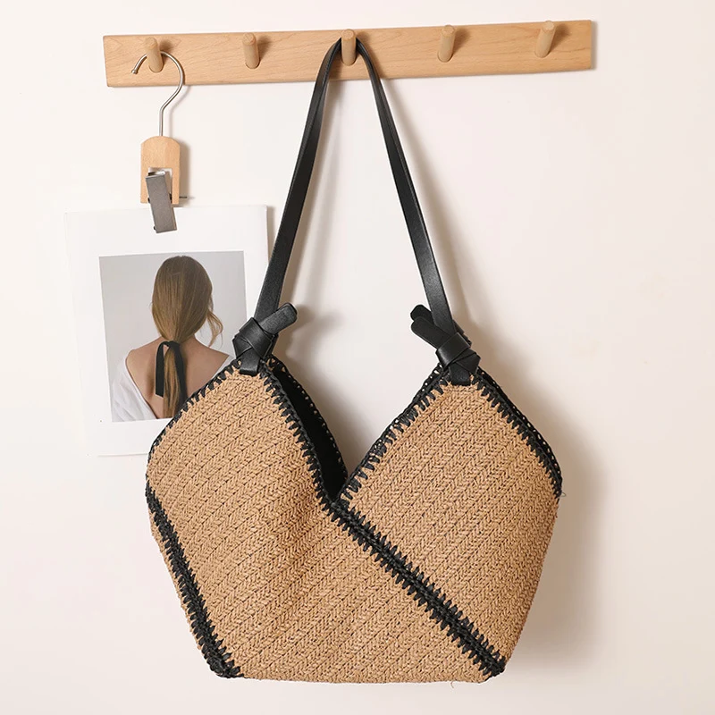 Handgefertigte Boho-Tasche mit Lederdetails Skanto