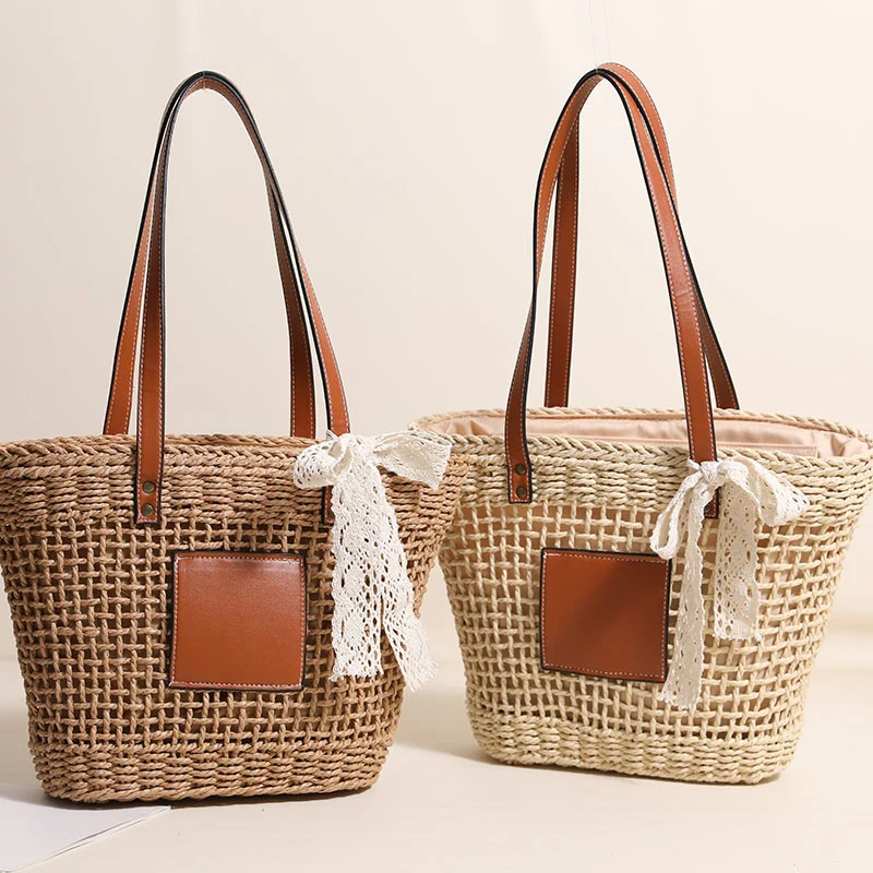 Handgemachte Strohtasche mit eleganten Lederakzenten Skanto