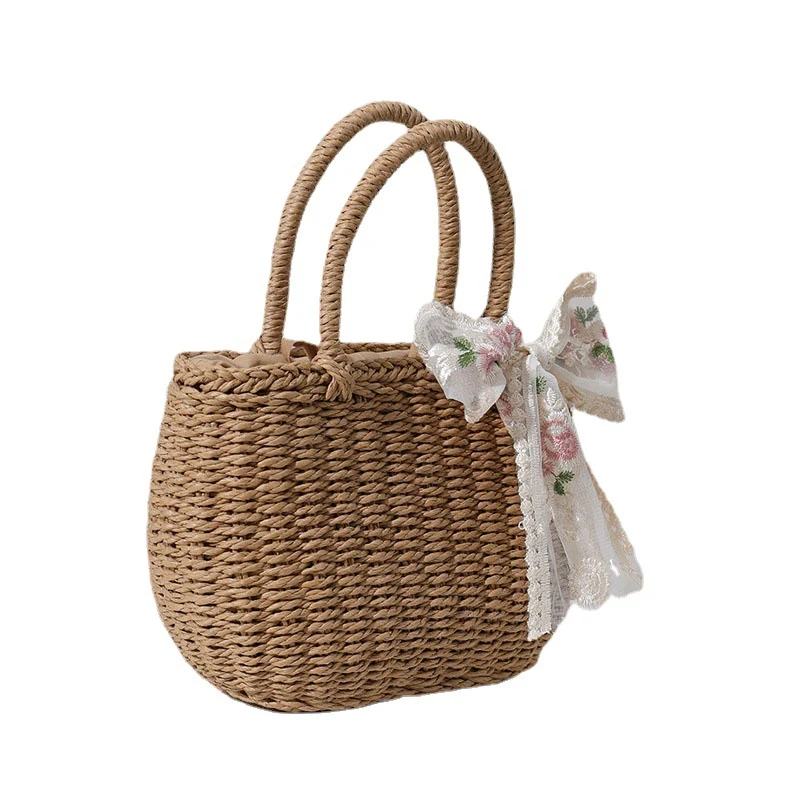 Elegante Strohtasche mit Blumen-Schleifendetail Skanto