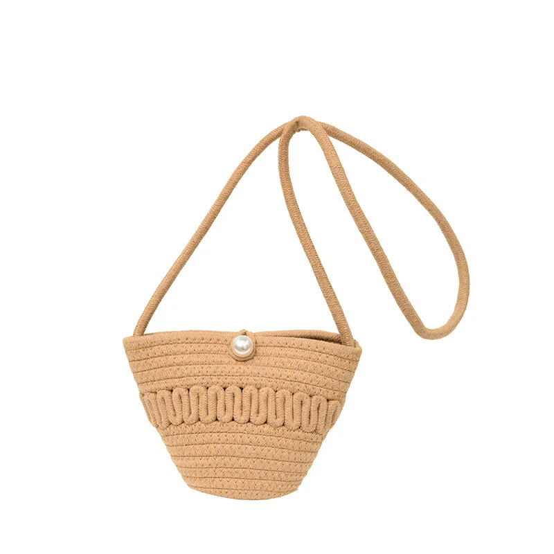 Verspielte Handtasche aus geflochtenem Material Skanto