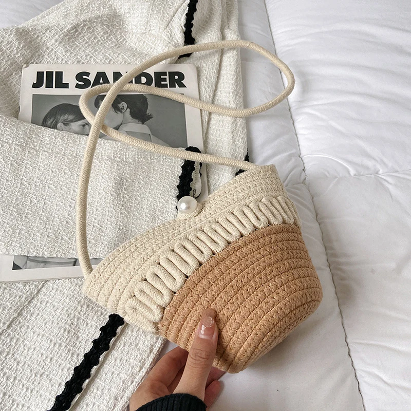 Verspielte Handtasche aus geflochtenem Material Skanto