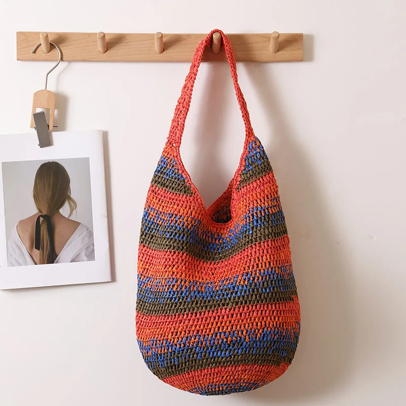 Handgemachte, lockere Tasche aus gewebtem Material Skanto