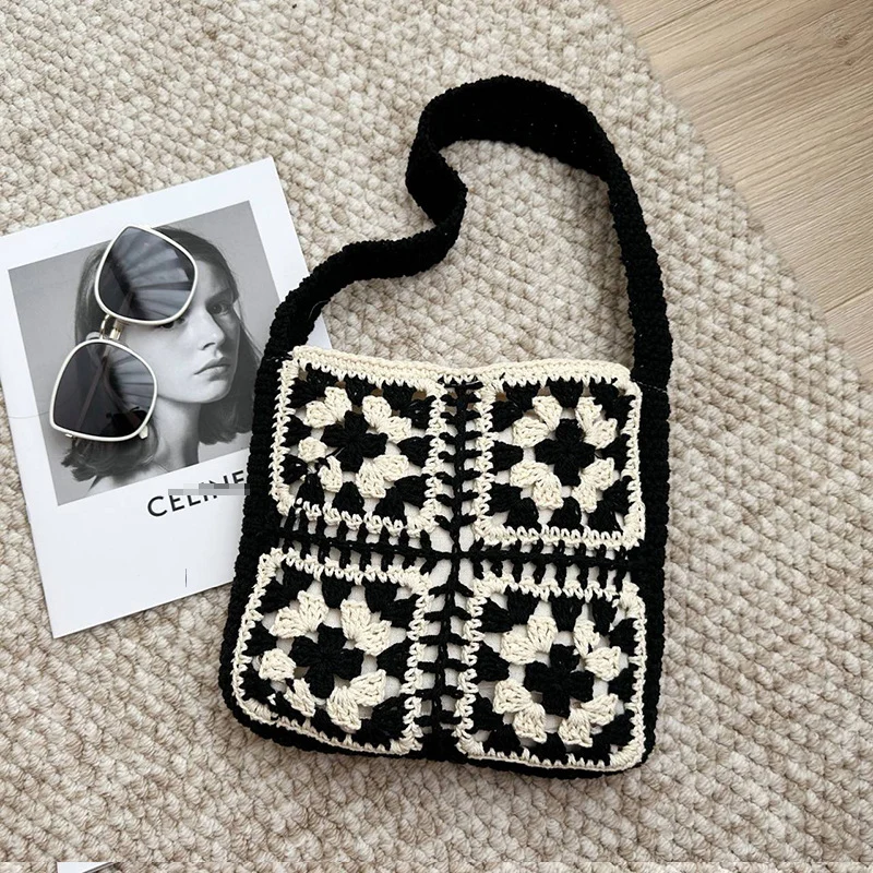 Gehäkelte Crossover-Tasche im Folk-Design Skanto