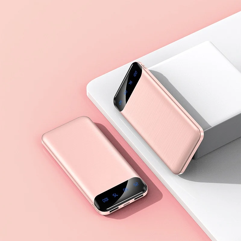 Tragbare Powerbank mit Digitalanzeige und mehreren Anschlüssen Skanto