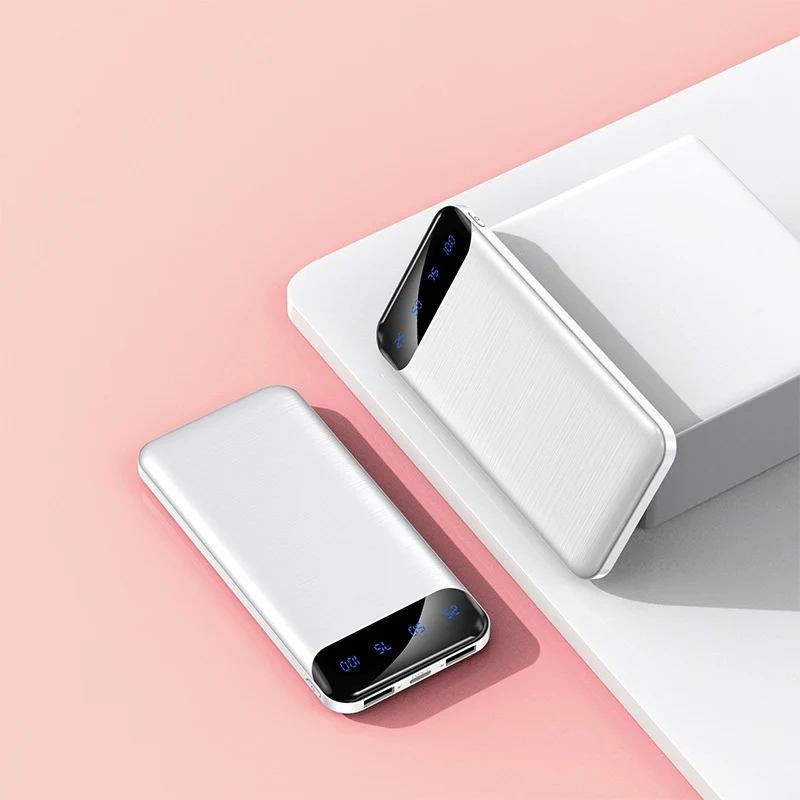 Tragbare Powerbank mit Digitalanzeige und mehreren Anschlüssen Skanto