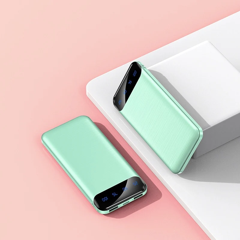 Tragbare Powerbank mit Digitalanzeige und mehreren Anschlüssen Skanto