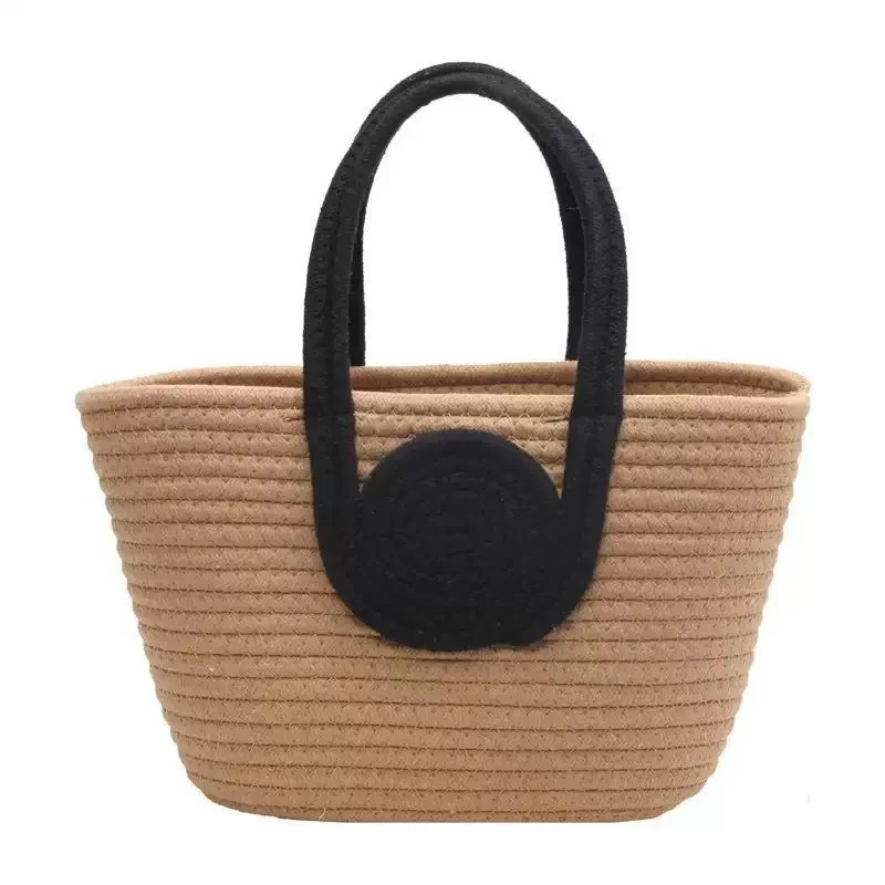 Trendige Tasche aus geflochtenem Naturmaterial Skanto