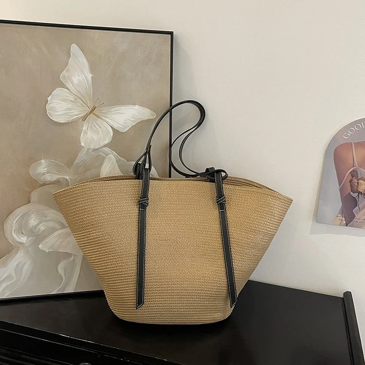 Stylische Handtasche im modernen Design Skanto