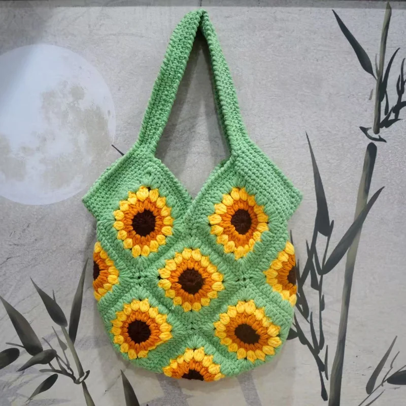 Handgemachte Makramee-Tasche mit Sonnenblumenmotiv Skanto