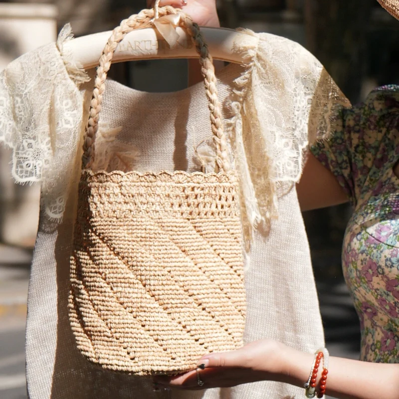 Handgefertigte Makramee-Tasche mit einzigartiger Textur Skanto