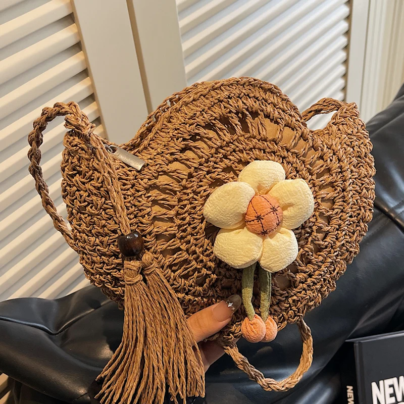 Handgeknüpfte blumenförmige Tasche Skanto