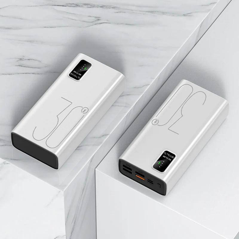 Hochleistungs-Powerbank mit smartem LCD-Bildschirm und zwei USB-Anschlüssen Skanto