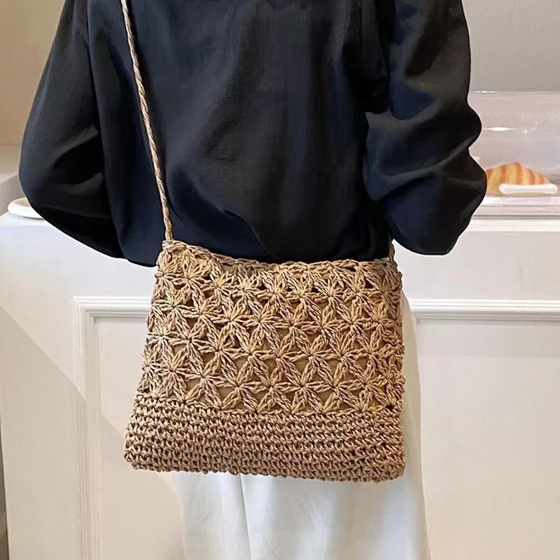 Handgefertigte Makramee-Tasche mit floralen Details Skanto