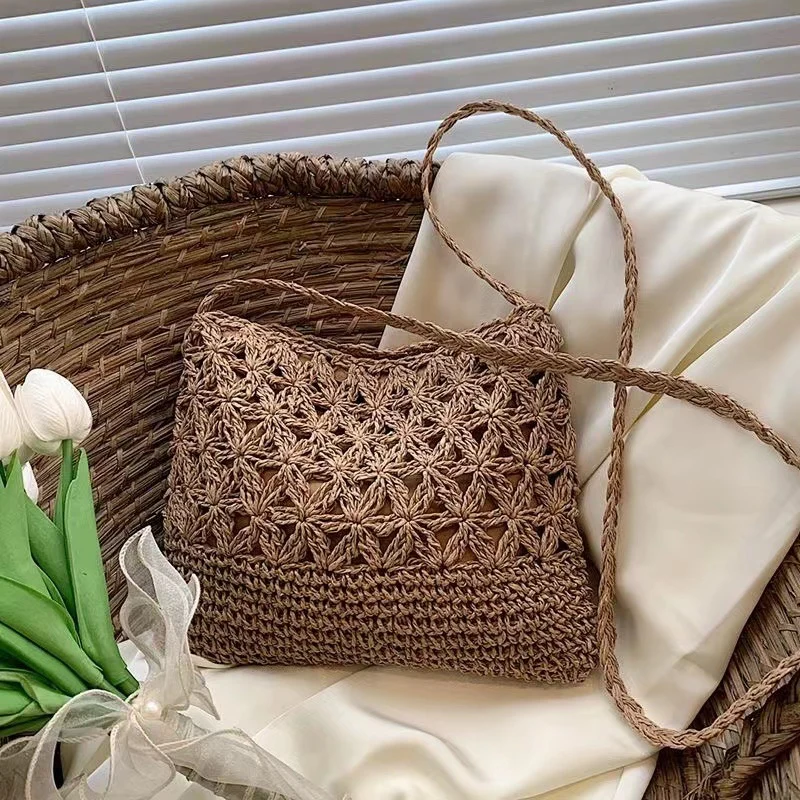 Handgefertigte Makramee-Tasche mit floralen Details Skanto