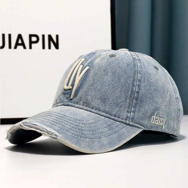 Damen Baseballkappe im Used-Look aus Jeans mit Stickerei Skanto