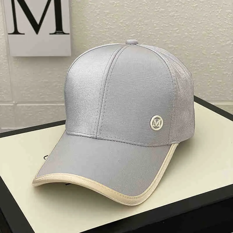 Damen Baseballkappe aus glänzendem Satin Skanto